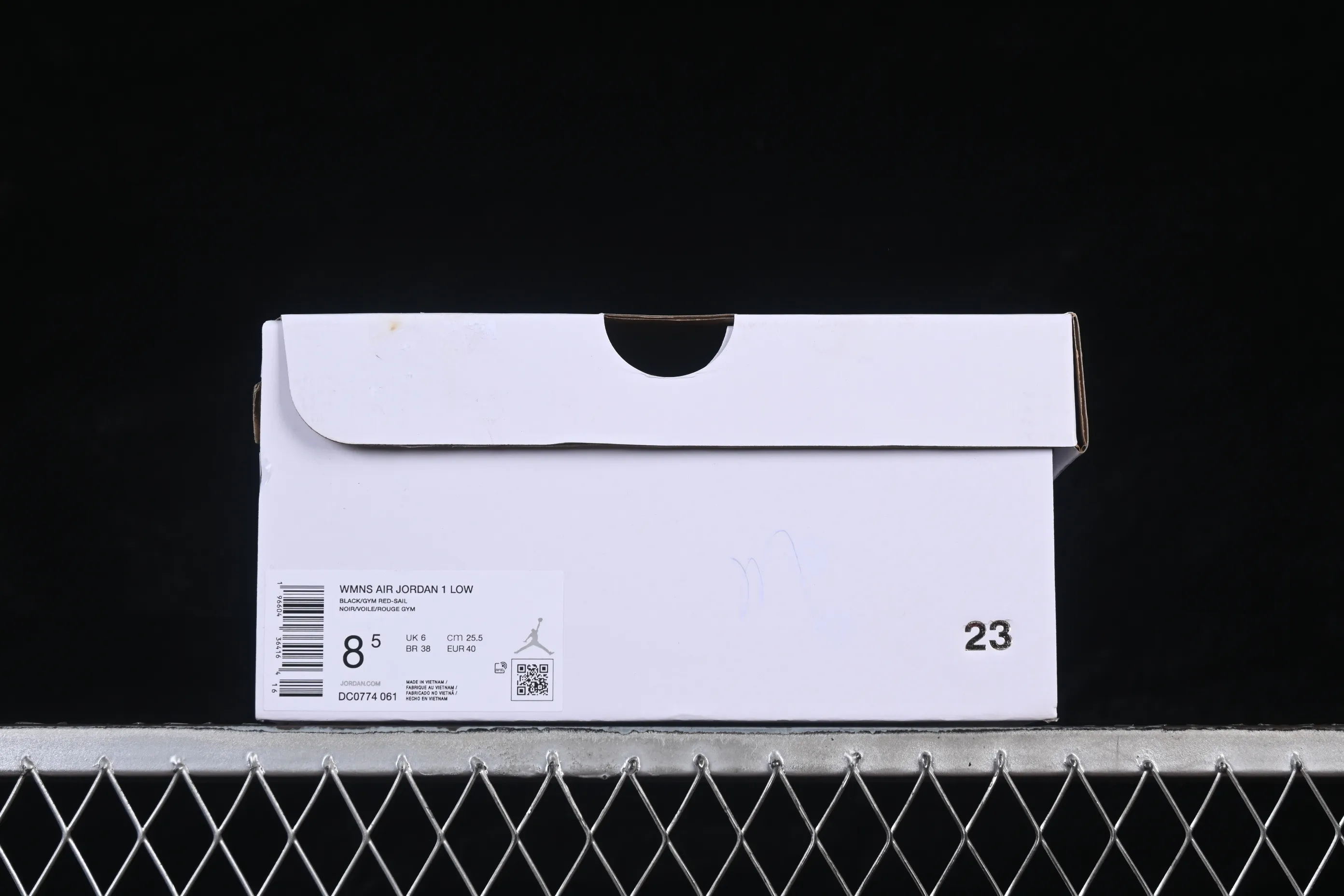 All categories Air Jordan Jordan series basketball shoes Air Jordan 1 Low Air Jordan 1 Low "Black And Red" AJ1 Joe 1 black and red low-top basketball shoes DC0774-061